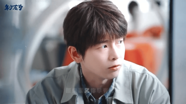 这剧牛马爽文彭昱畅憋文 本以为又是普通爽剧，结果打开是“憋屈系爽文”？彭昱畅饰演