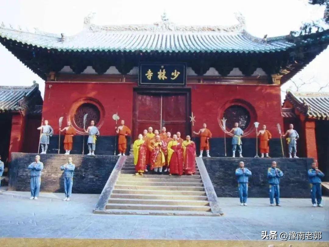 少林寺的大和尚释永信被抓并且被判了刑，很多网友比较好奇，为什么当年那个一直举报释