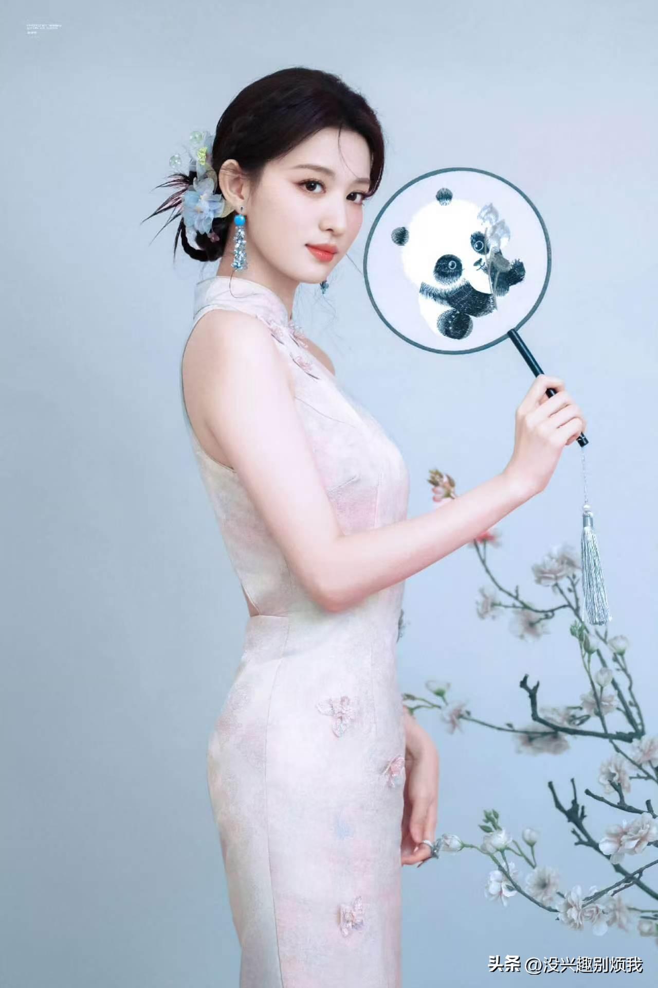王楚然旗袍[可爱][可爱]