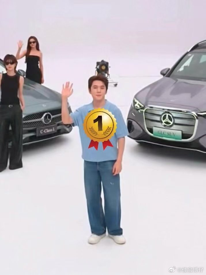 恭喜李佳琦先森喜提美one车行最佳洗车工🥇李佳琦拿驾照后首接大单李佳琦驾照含金