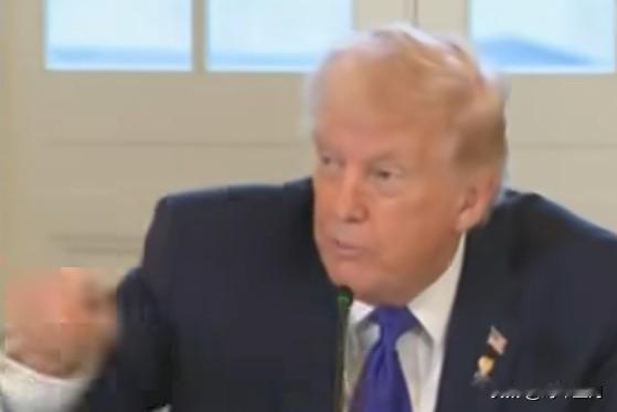 🔻特朗普评哥伦比亚总统佩德罗：“我昨天和他进行了一次非常愉快的交谈。他过去对我