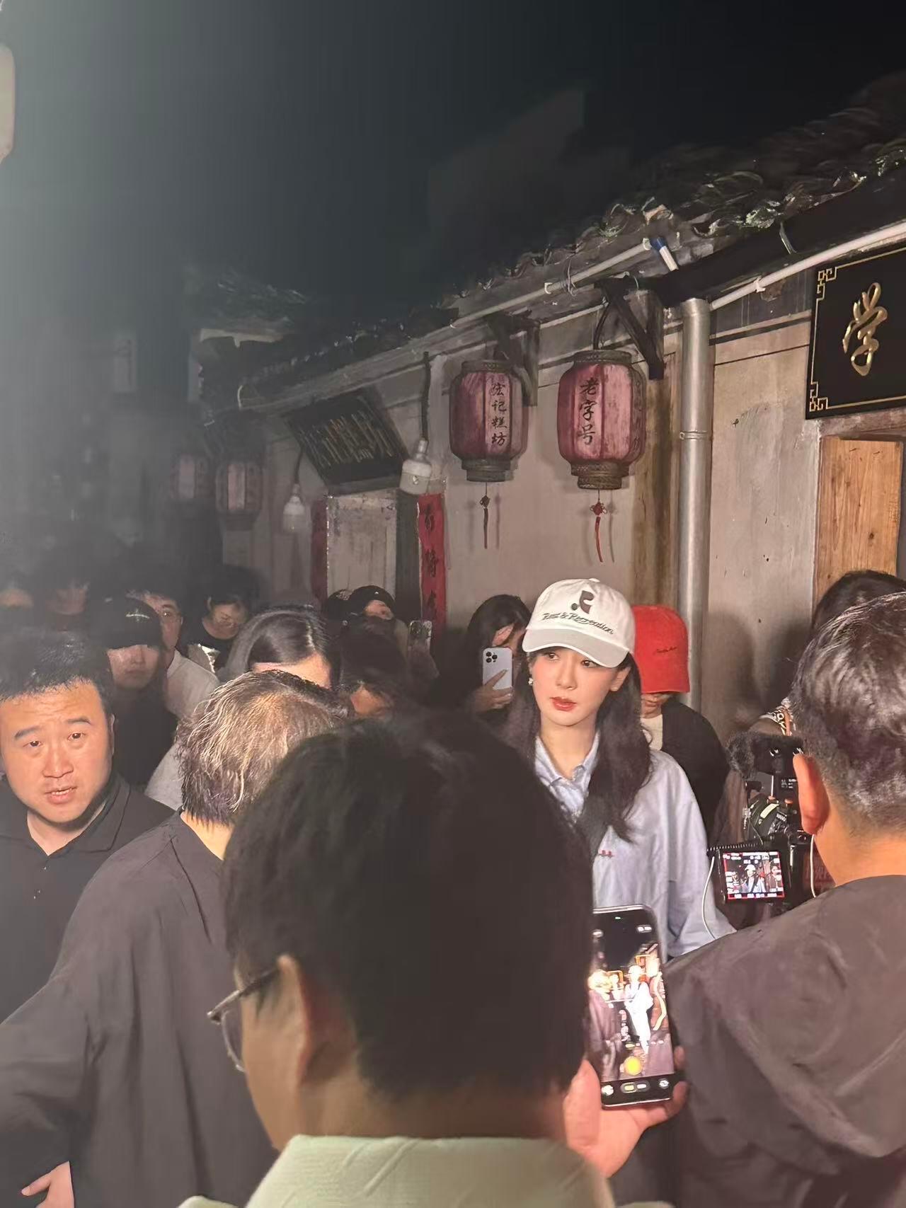 是我姐姐帅姐姐。。。。