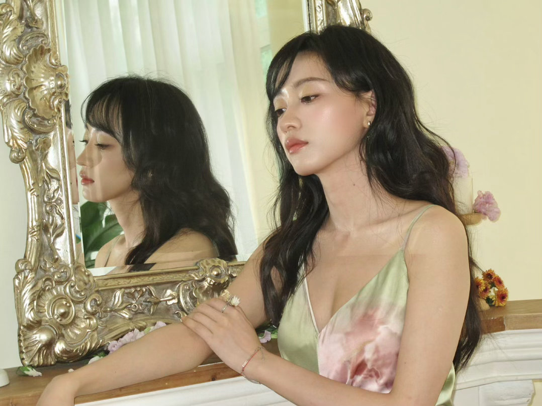 后会友期有黄婷婷后会友期心情过山车来了！一眼看到黄婷婷加盟《后会友期》狂喜，仔细