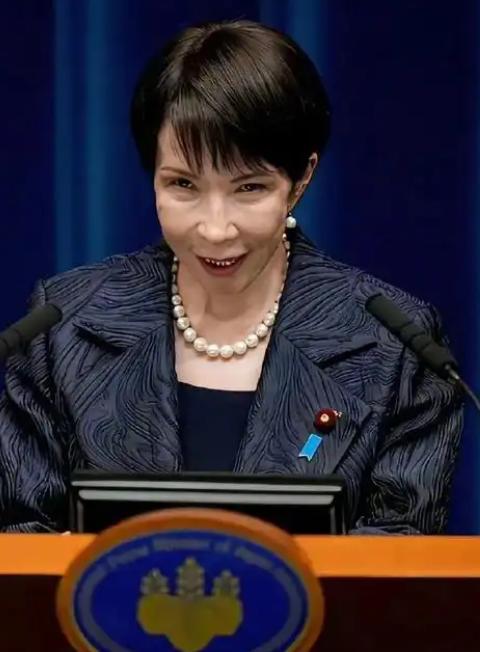 高市早苗算是把婚姻玩出新高度，别人结婚是情投意合，她的婚姻却是一套环环相扣的仕途