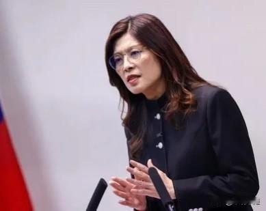 国民党主席郑丽文今（28日）晚间在脸书发文表示，在这困难的时间，我们一定可以克服
