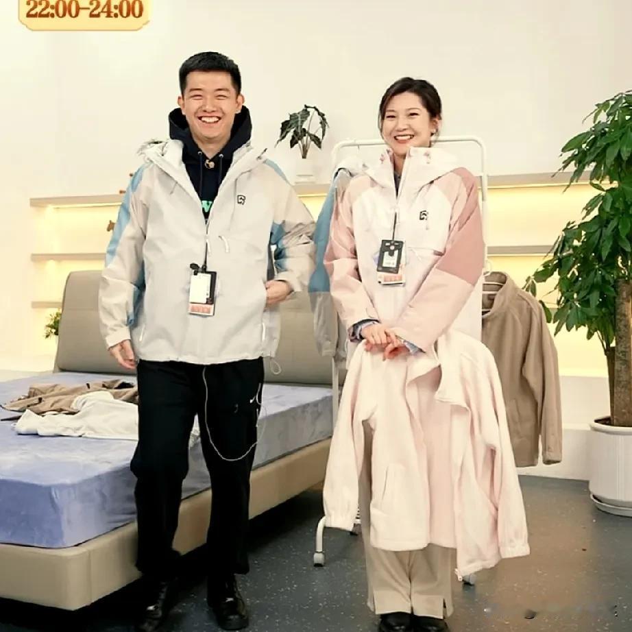 盼盼这种没事找虐性的选手真的不多见啊，

她说自己上学的时候，

就喜欢回答老师
