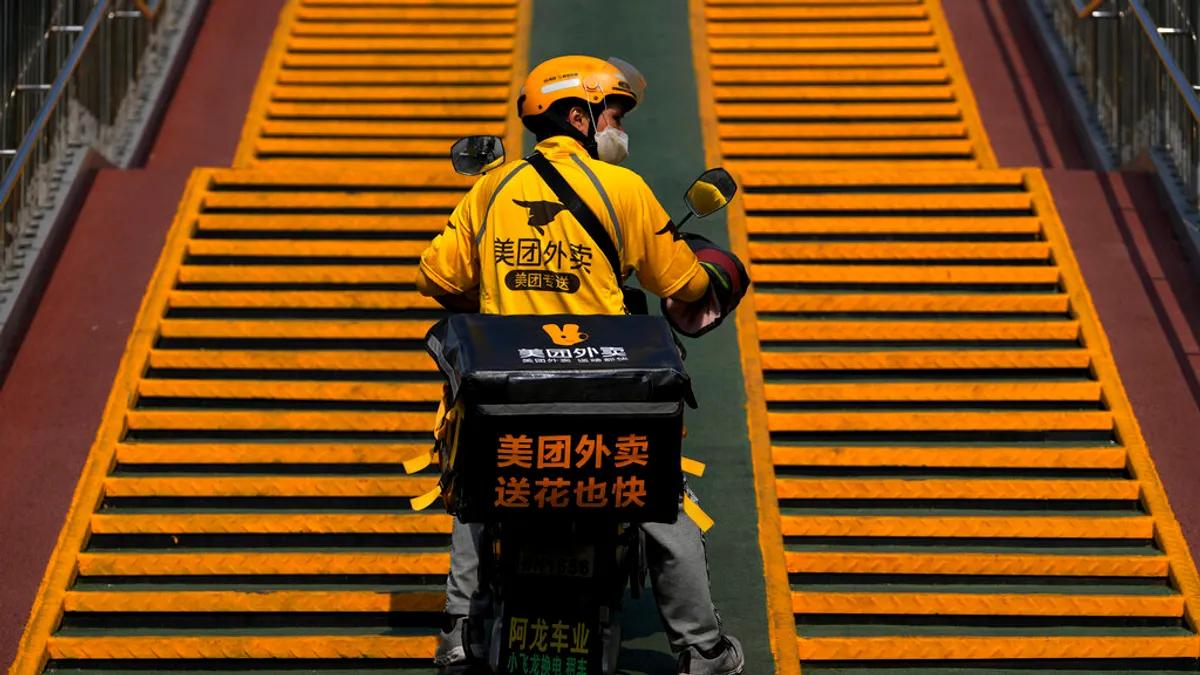 突然上线！只需15.9元，兑换美团外卖 600 元无门槛年卡
美团最近也是疯了，
