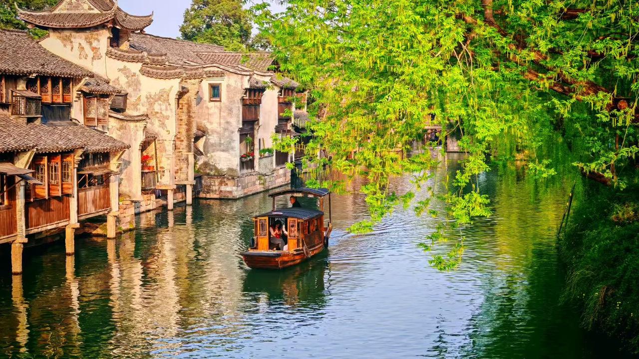 晒图笔记大赛石桥卧波，乌篷摇春，一河碧水载着江南的温柔，把岁月都晃成了慢时光。