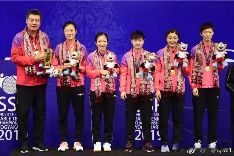 绝境翻盘！国乒女团七连冠封神，这才是中国体育最动人的模样
 
伦敦世乒赛女团决赛
