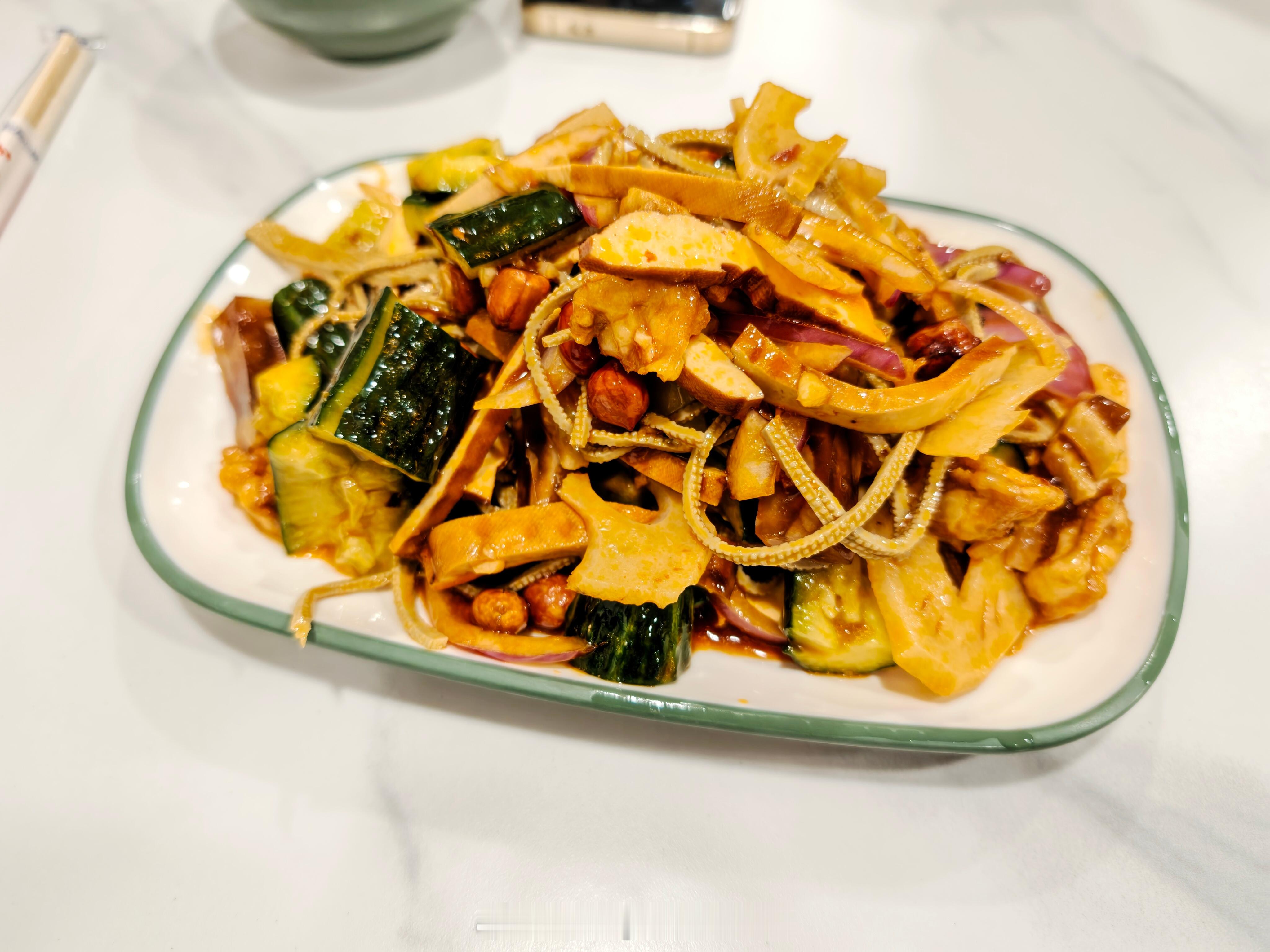 魅族22拍美食。依旧很能打。目前北京吃到最合口味的临汾菜。 