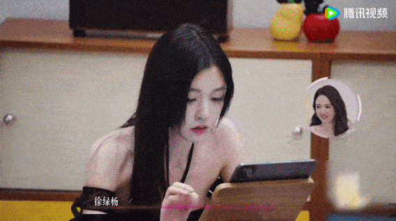 徐绿杨左手一个右手一个半熟恋人 你们觉得恋综里温柔且有分寸感的女生，是不是更容易