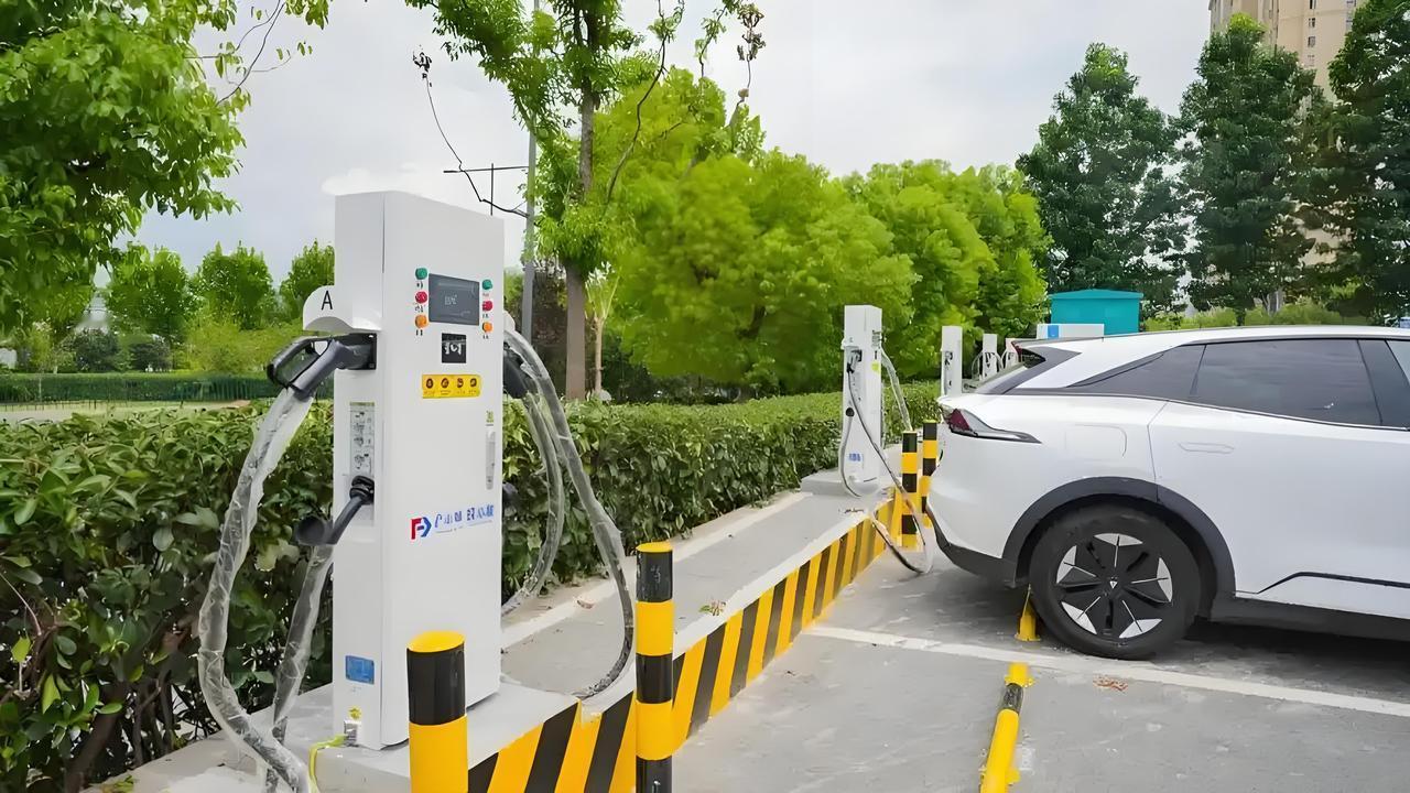 肥西4个新街道落地半年，家家户户都受益的民生变化来了！之前电动车充电飞线、跑几公