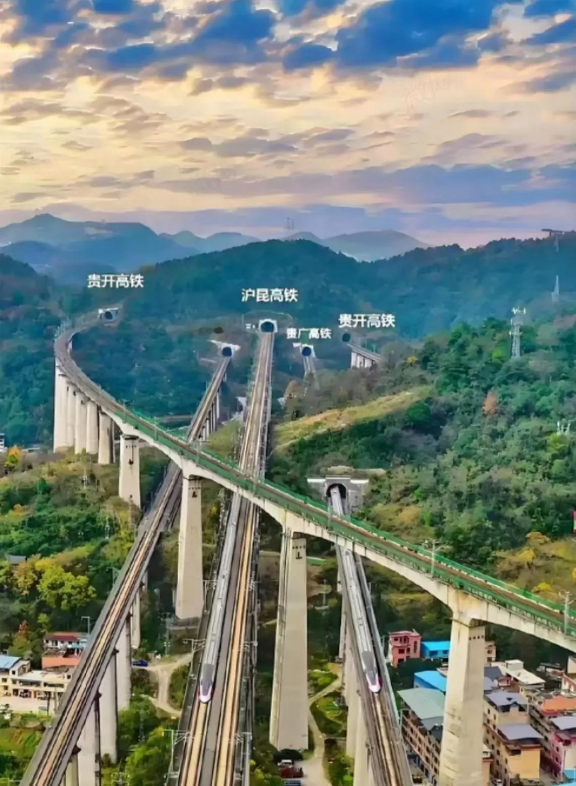 只有共产党才会去做这些事情！

在祖国的大西南，崇山峻岭之间，像雅康高速、雅西高