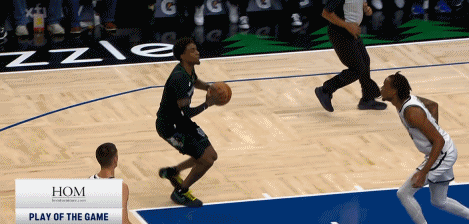 真脆！麦丹起飞强势隔扣赵四！
在今天NBA常规赛森林狼对阵篮网的第一节比赛中，麦