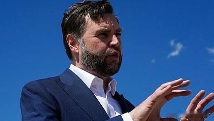 据福克斯新闻报道称，美国副总统万斯在采访中表示，美国足够强大，即便正在与伊朗发生