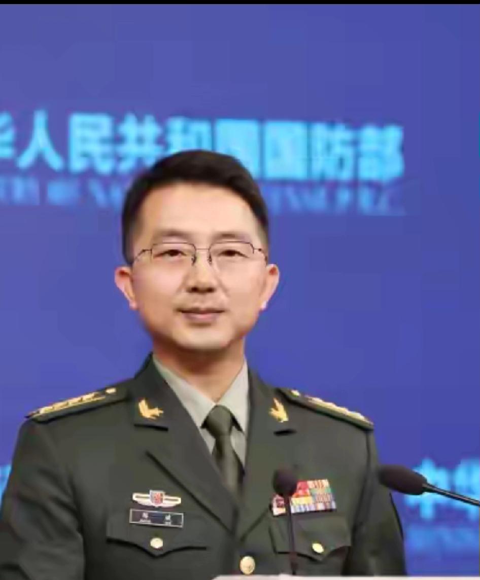国防部重磅发声：统一大势，谁敢碰红线必遭雷霆重击
国防部最新例行记者会上的表态，