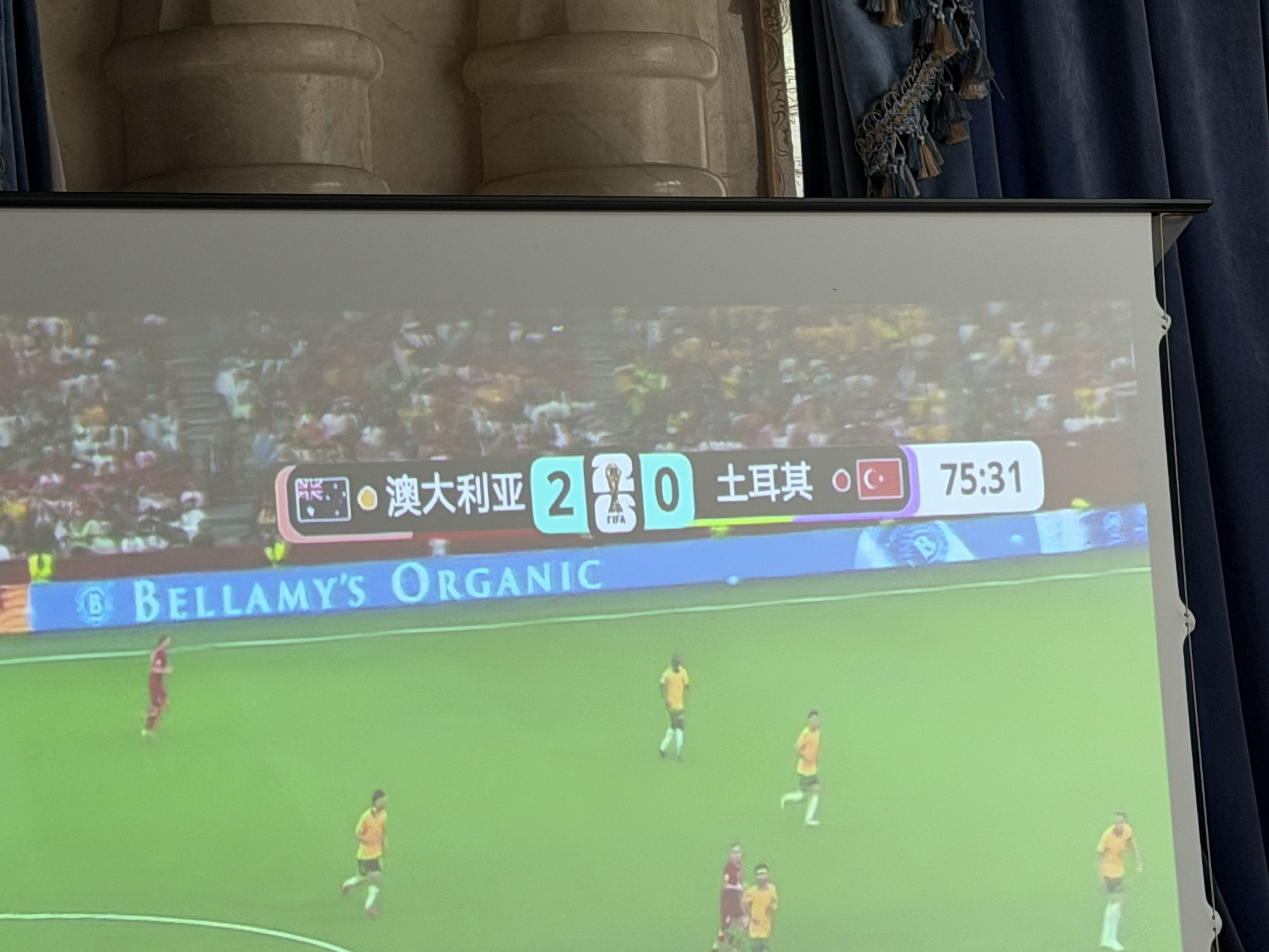 中国队牛逼！！！国足0:2澳大利亚        土耳其0:2澳大利亚国足=土耳