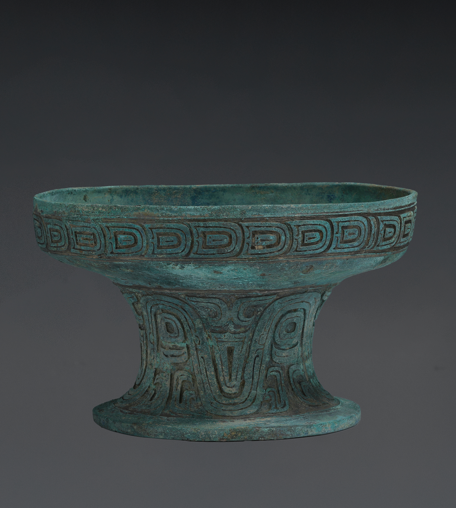 每天一件青铜器 2022年陕西富平长春遗址白家墓地M3出土西周晚期:波曲纹鳞纹豆