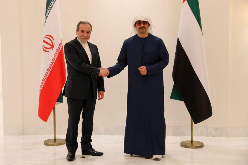 伊朗停火协议刚签就挨炸！为何是阿联酋捅刀
美伊刚停火3小时，阿联酋突然空袭伊朗拉