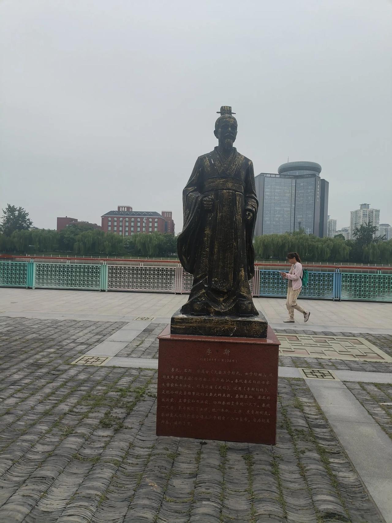 涨知识
《中国历史建筑所建朝代》
1、天安门：明朝；
2、故    宫：明朝；