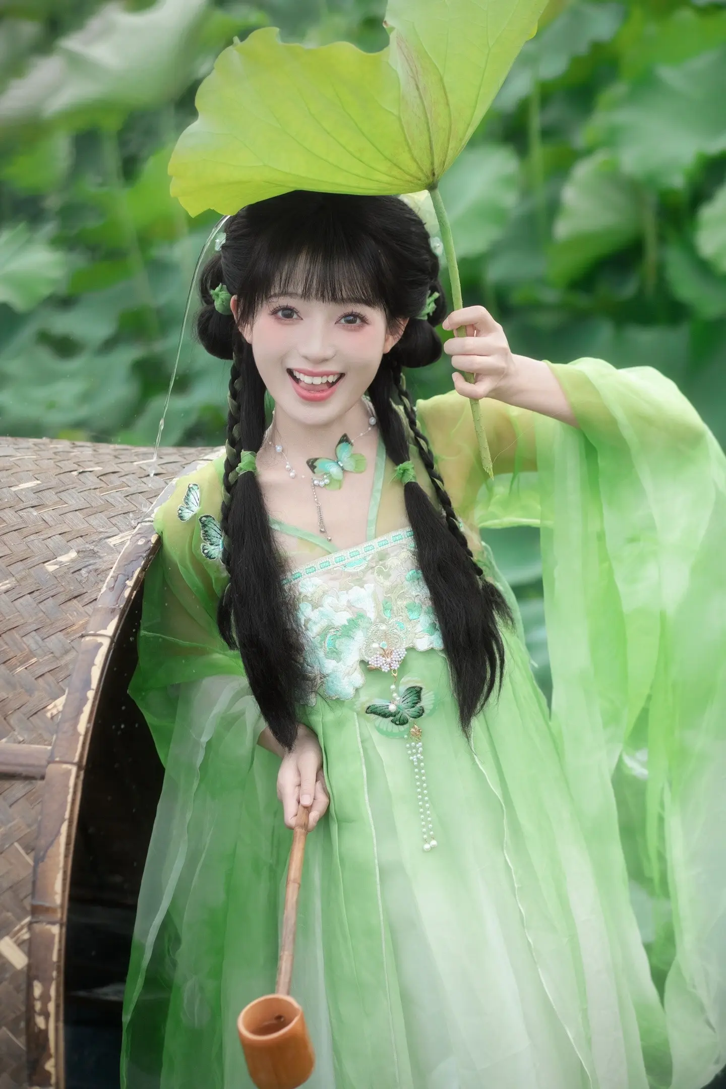 “小荷我啊 晒晕晕喽”