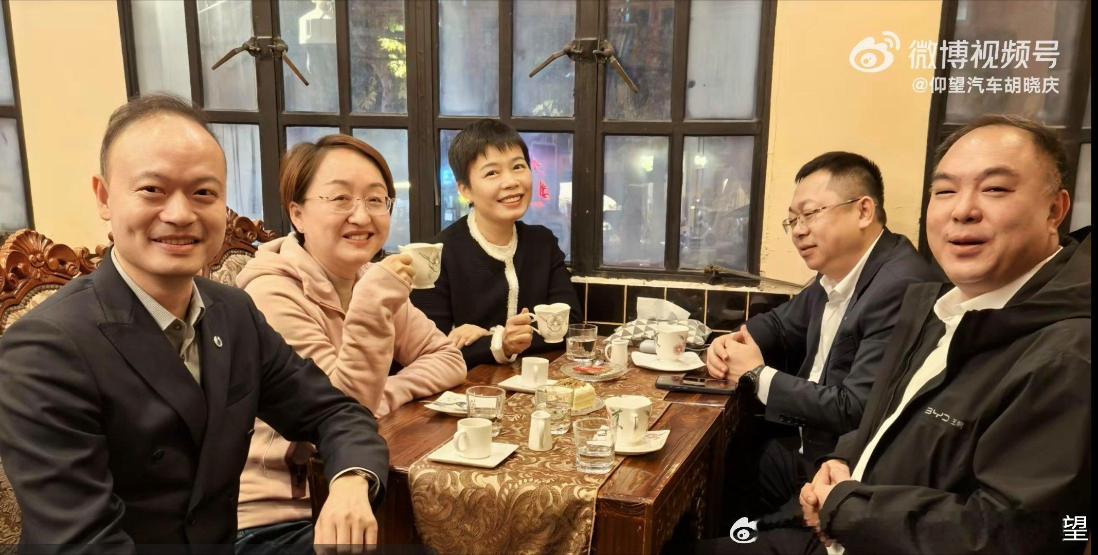 出差啦 大东北是我滴家乡！请问图中五人 谁的心态更轻松这个躺平又说得是谁？