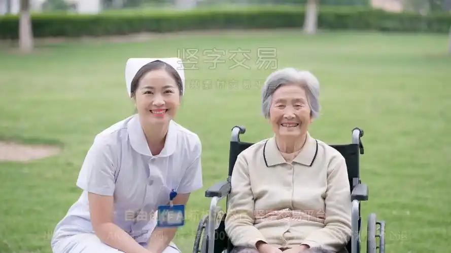 
每月拿到5300元养老金，刚好贴近上海城镇职工退休金的平均数。分开来看，企业