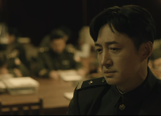 王阳把哭到腿软演出来了 别以为哭戏厉害就是演技好，哭容易，控制住哭才是本事，他全