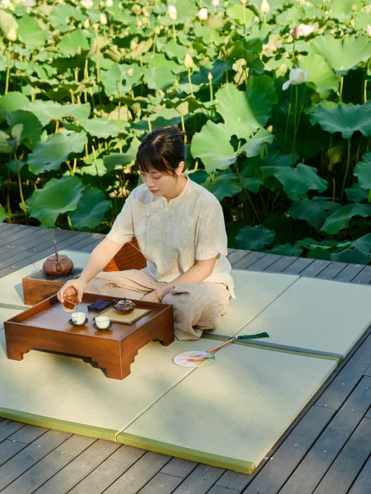 赏花、品茶，夏日限定浪漫