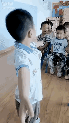 小小幼儿园，
都是以后成年人的缩影。