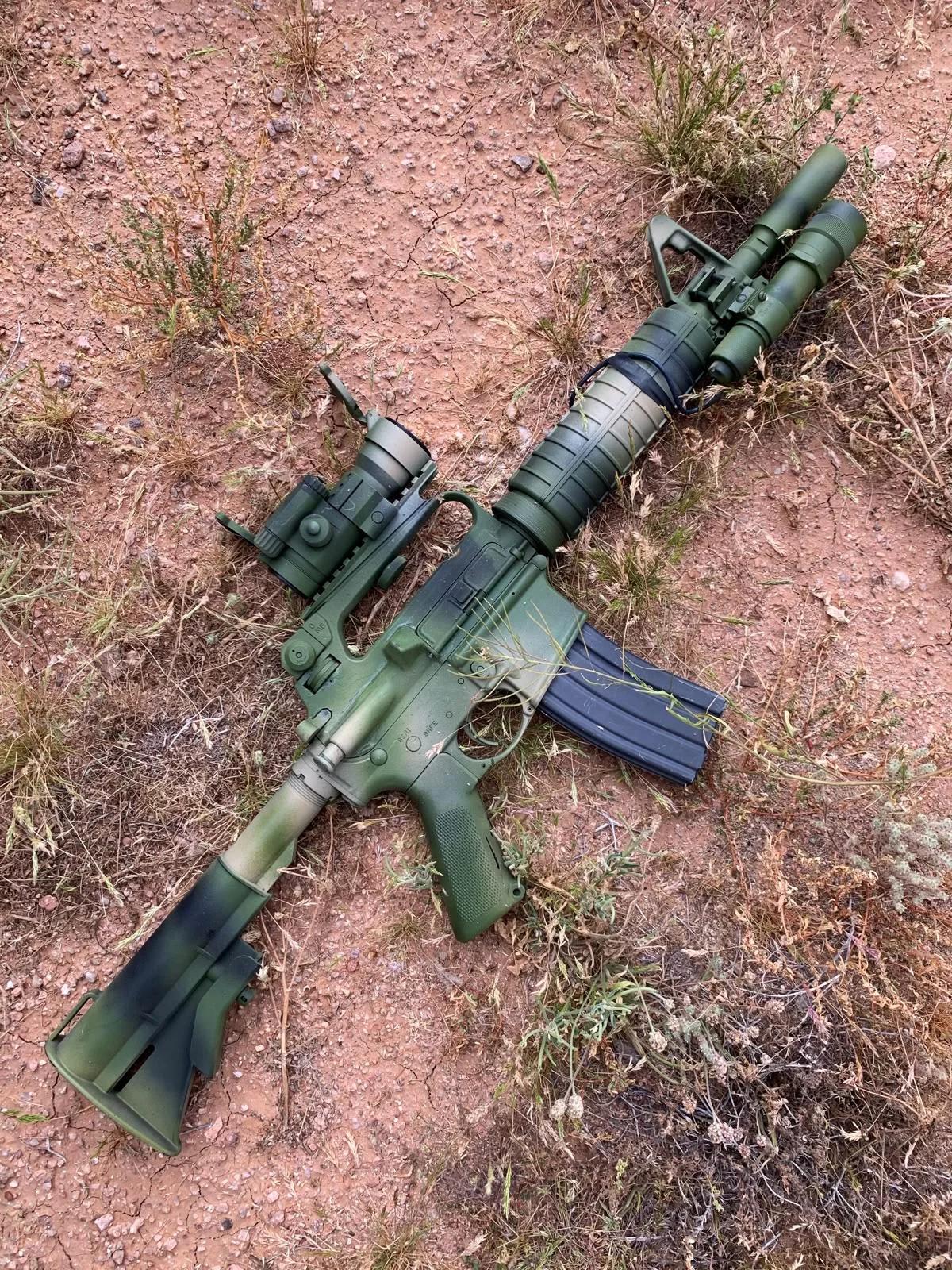 这是莱昂纳多·迪卡普里奥在电影《血钻》结尾时使用的步枪版本