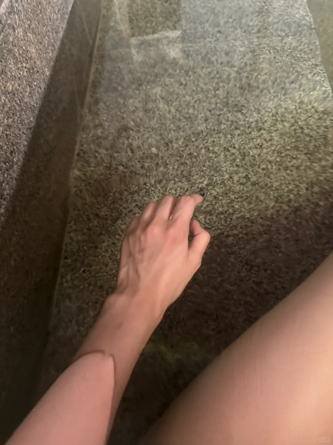 青筋手