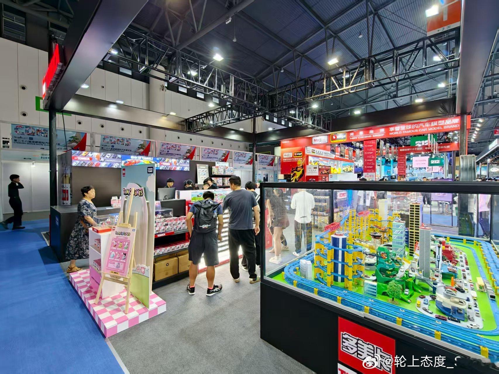 今年成都车展 ，进入了大量的模型品牌展区与售卖，可惜我去不得。反观真车这边，阵容