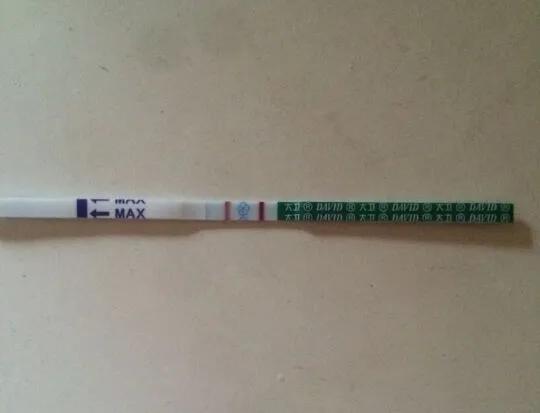 “下巴掉地上了！教授？”北京昌平，30岁美女副教授与50岁正教授认识后，为对方怀