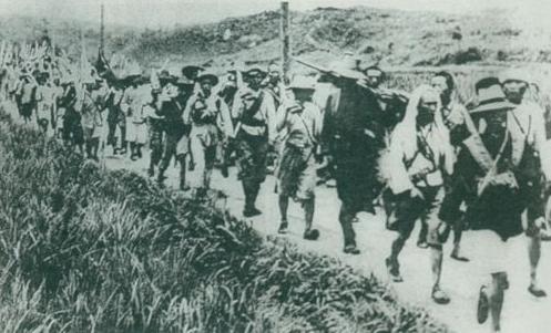你敢信？一场拼体力的连夜赶路，差点困住三万红军主力。1931年夏天第三次反围剿，