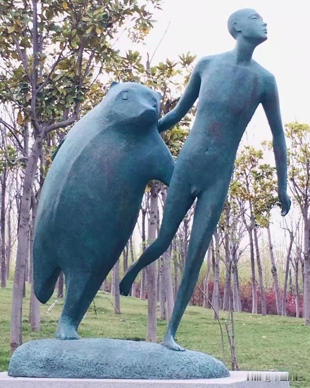 【白酒！】A股市场中，白酒板块实际上走出了一波熊途漫漫的调整走势！

白酒板块长