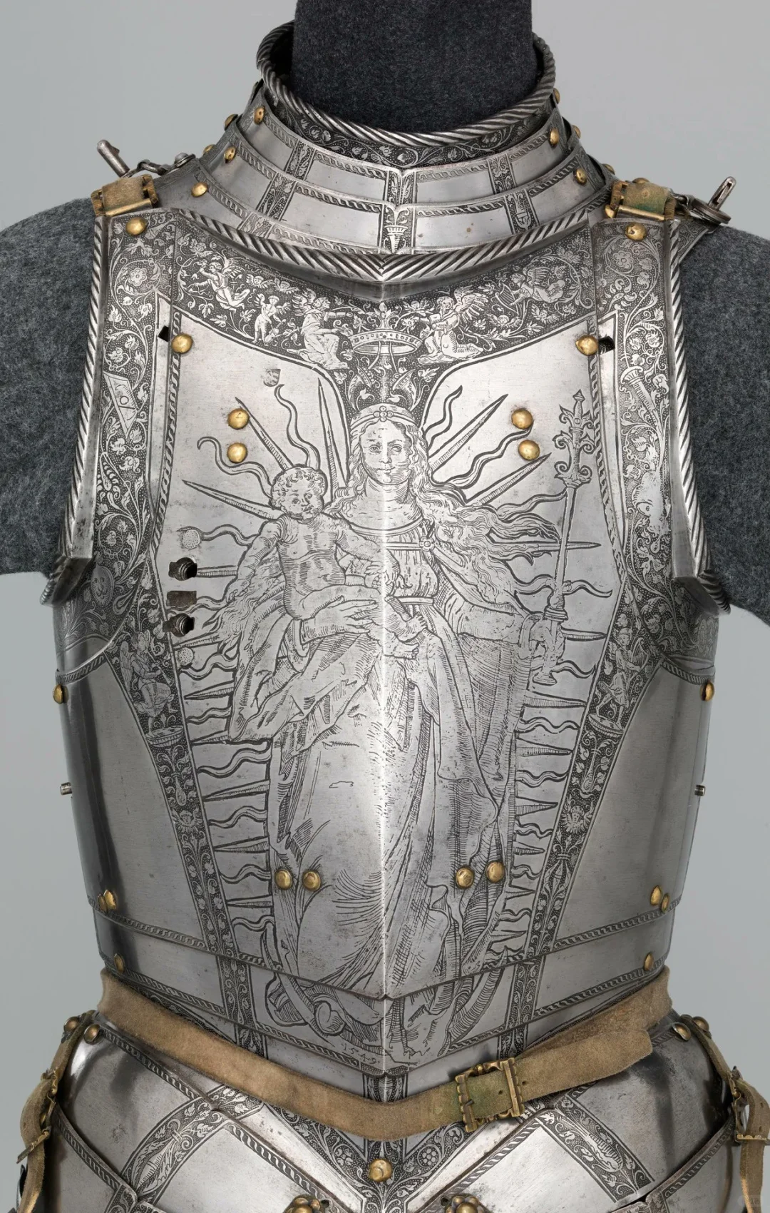 神圣罗马帝国皇帝斐迪南一世的胸甲，1549 年。