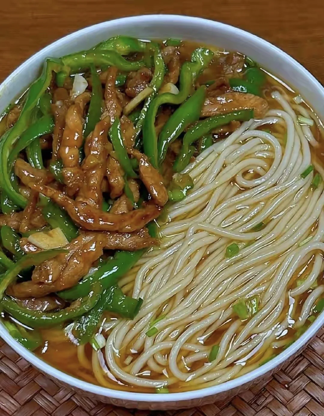 当一个人越来越相信直觉，倾听内在声音，其实自己大概未来想做什么，接下来...