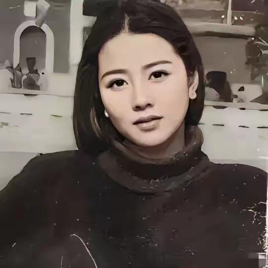 1969年，17岁的女知青张梅香被领导叫到办公室，一把将她抱住，绝望之际，她没有