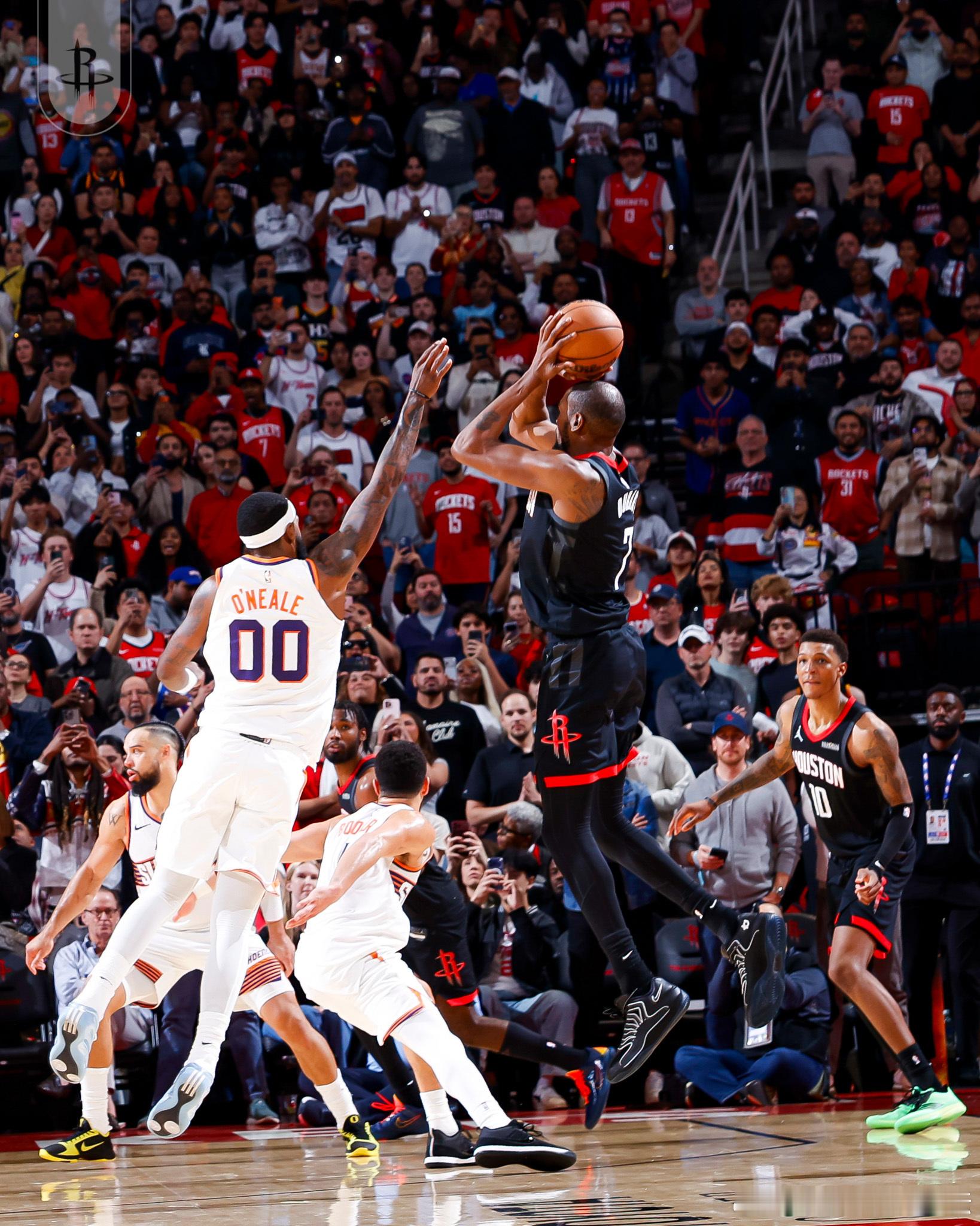 接下来连续两场开拓者，以窝火的尿性，大概率会输一场大伙明天11点见休斯顿火箭