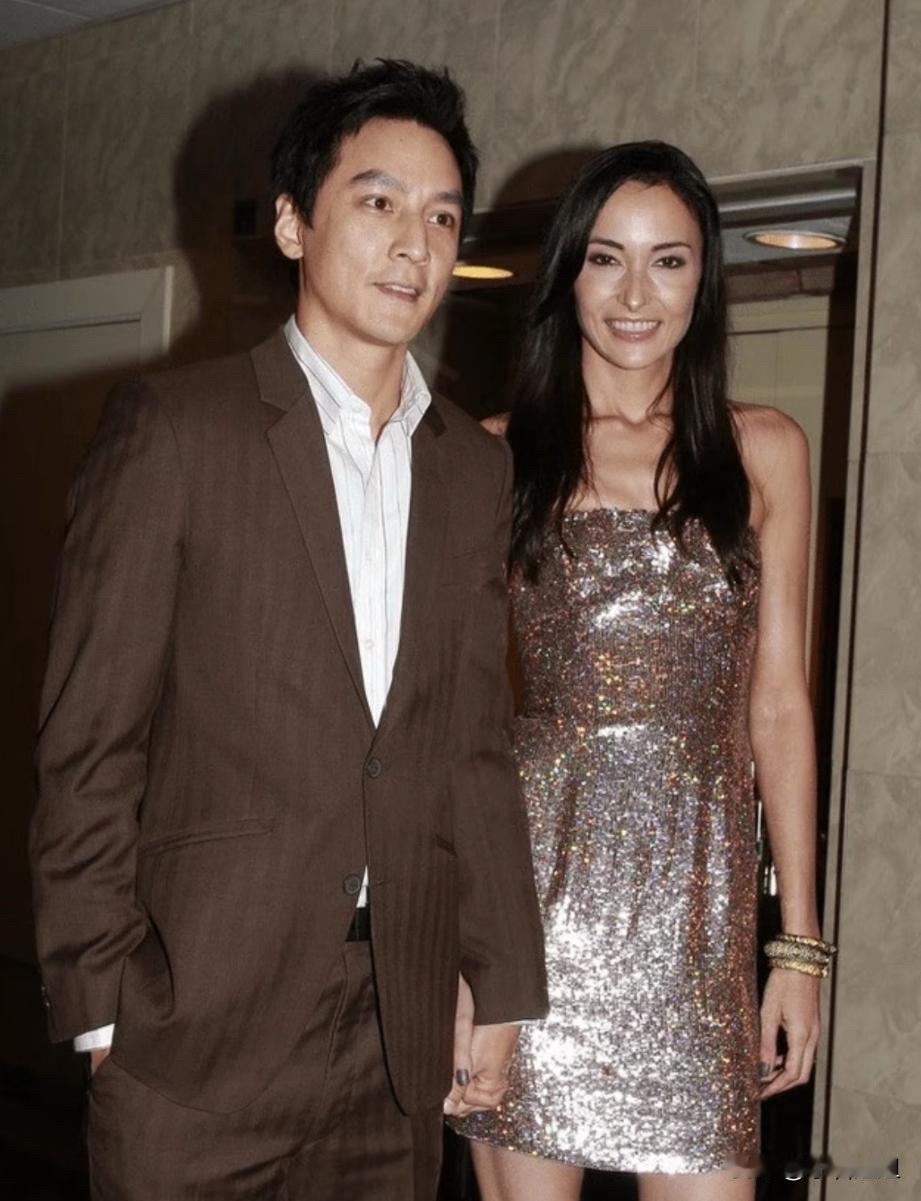 Lisa S复出，不是回归，是觉醒。你没看错。

13年没走秀，她不是退圈，是去
