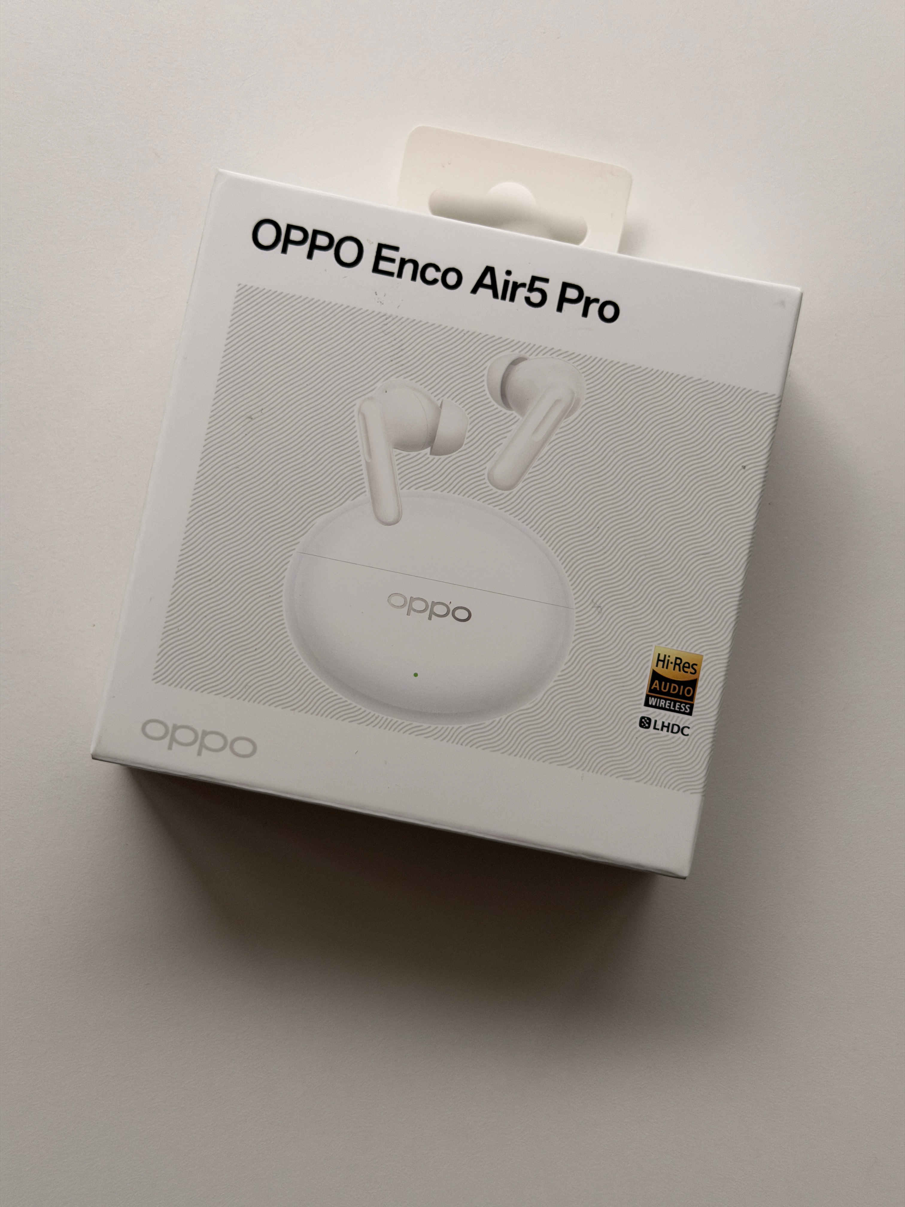 年前就开始用OPPO Enco Air5 Pro ，感觉这耳机降噪是真的强，最高