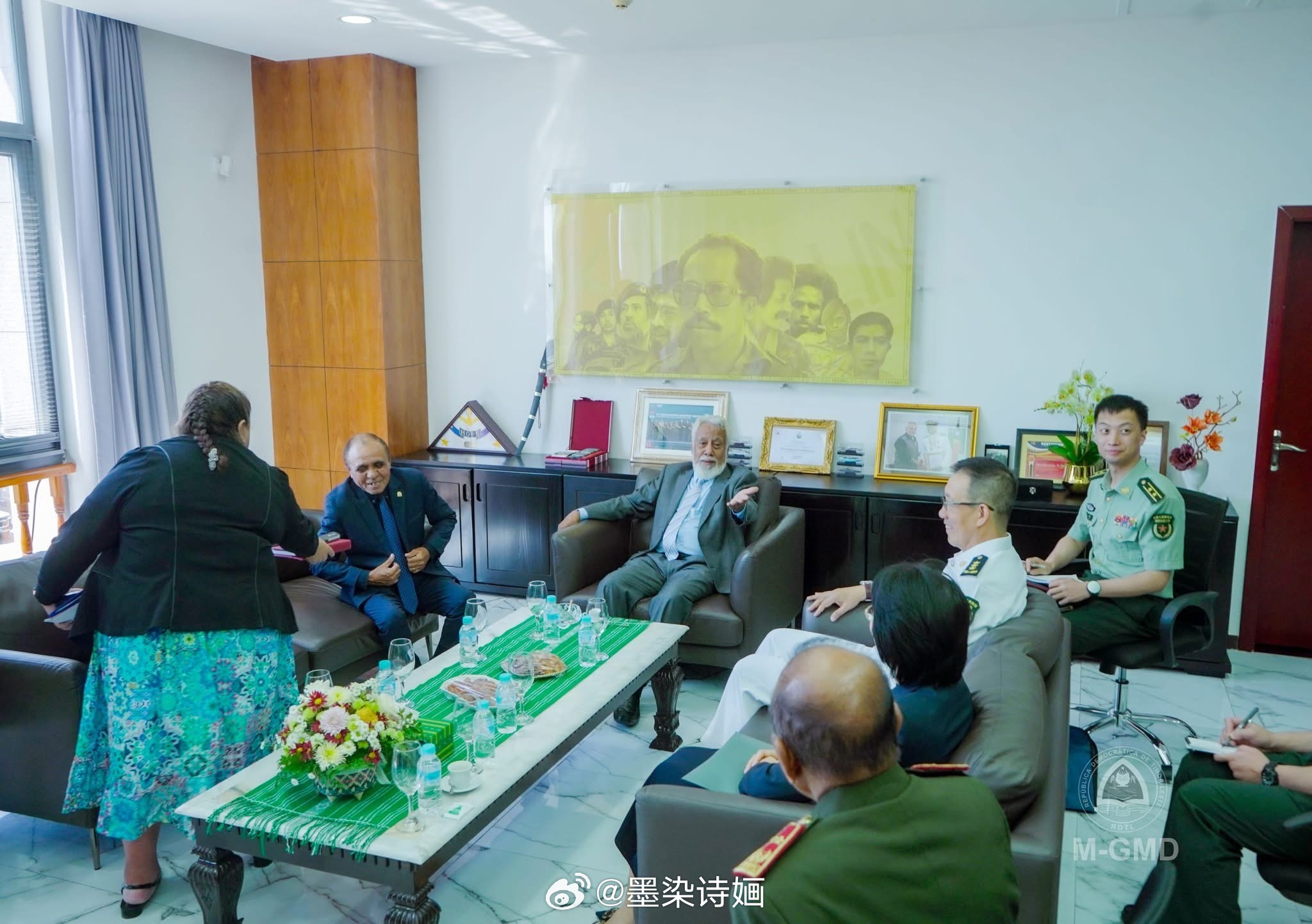 董军  2026.08.19 董军到访东帝汶，白色就是帅