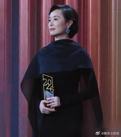 我有一种强烈的预感。 吴越会获得白玉兰奖最佳女主角。 不是另外四位女演员的演技没