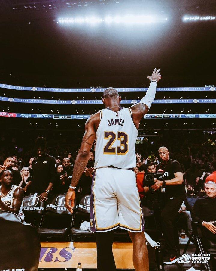 詹姆斯22年来首次无缘最佳阵容NBA 我们一直说詹姆斯状态仍在，他仍在是联盟中最