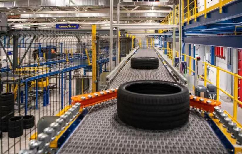 中国重新成为德国最大贸易伙伴德国最近公布的贸易数据显示：今年前八个月，德国和中国