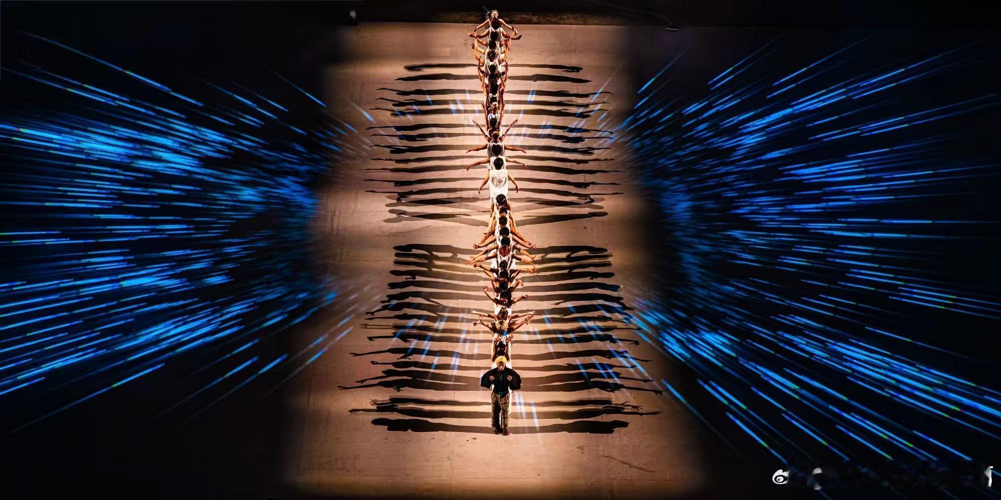 真诚才是周震南的必杀技 从“无舞台”的创举到“摊开褶皱”的信，周震南用行动定义真