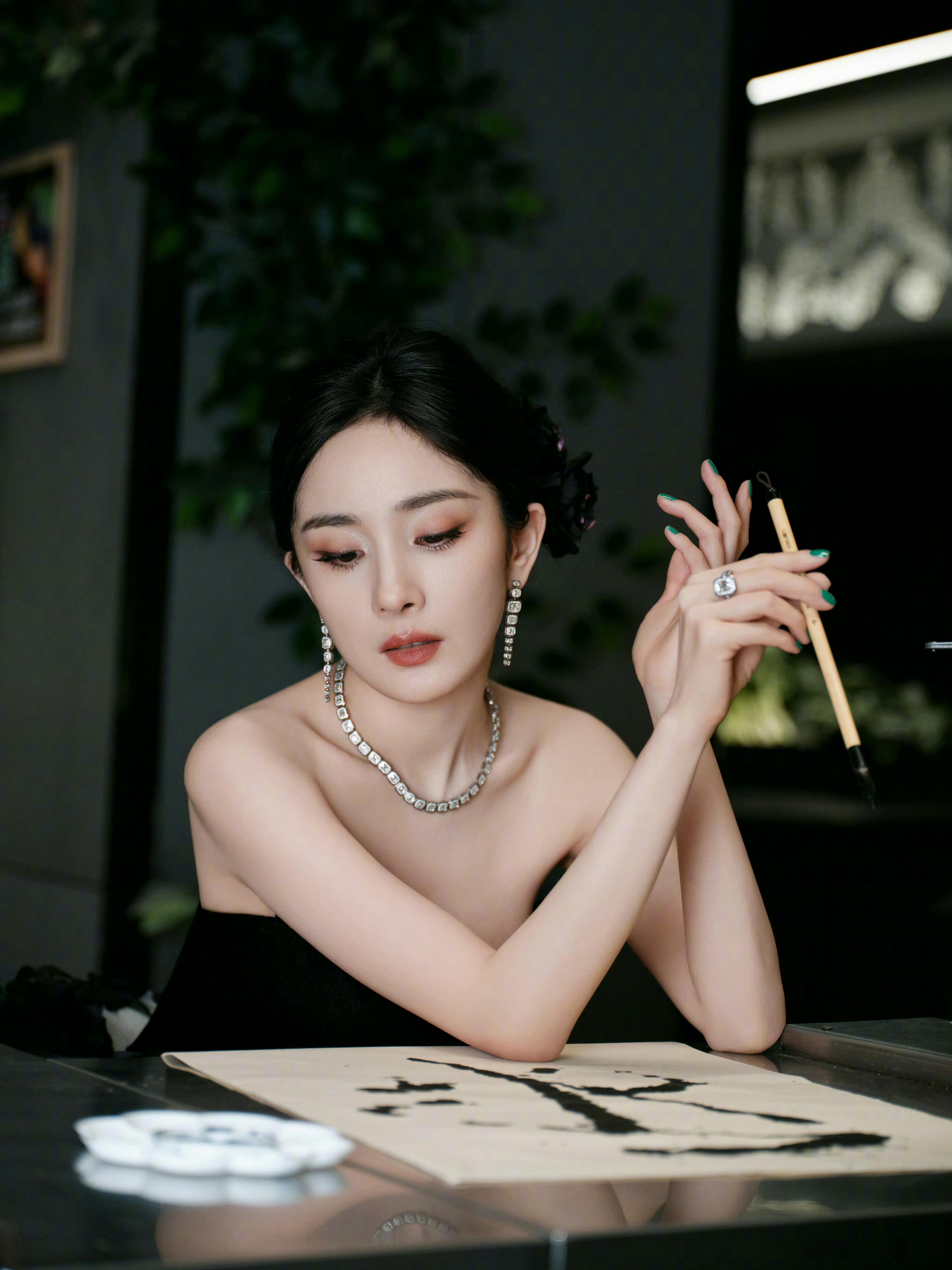 看不见沟了，是因为天冷吗？ ​​​