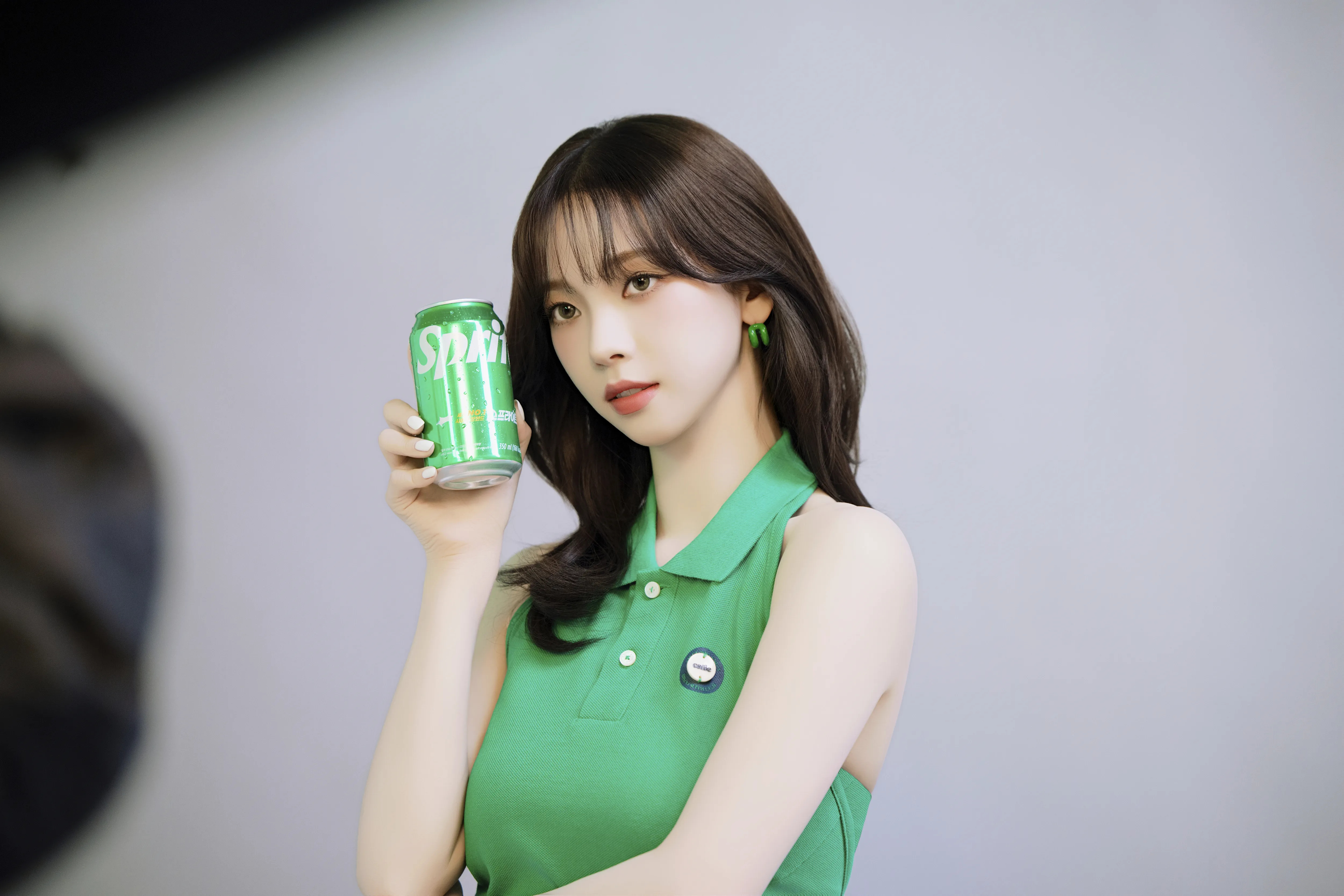 柳智敏 | 2025 雪碧Sprite拍摄花絮图温柔姐姐💚好喜欢雪碧拍摄的柳姐