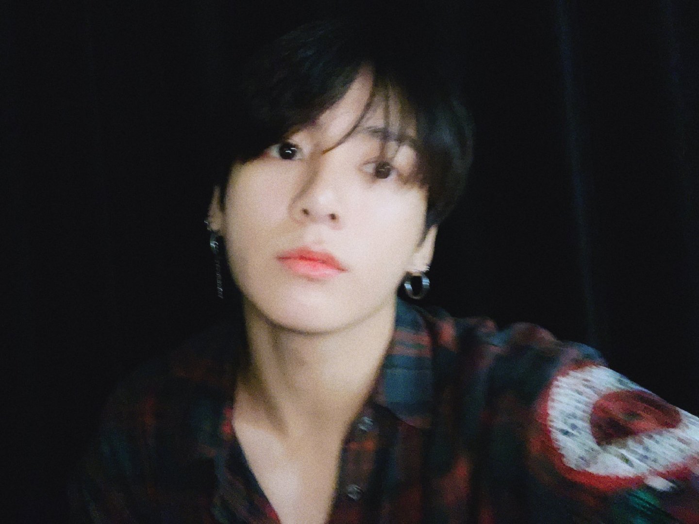 田柾国 191013 田柾国更新“Cut👀👀👀🙂” ​​​